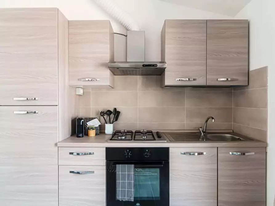 Immagine 29 di Appartamento in affitto  in Via Bonanomi14 a Como