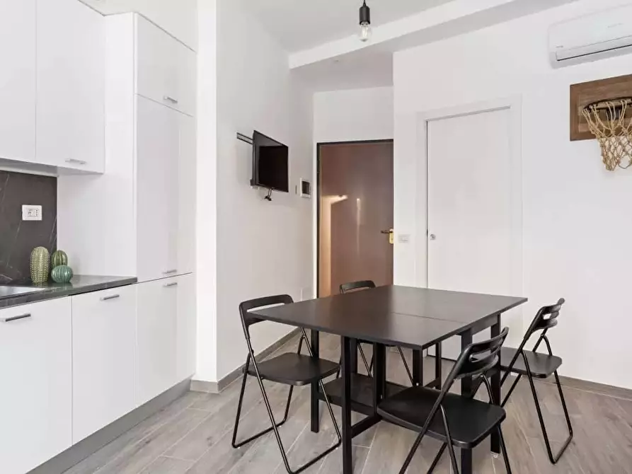 Immagine 2 di Appartamento in affitto  in Via Santa Sofia29 a Milano