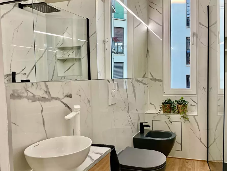 Immagine 9 di Appartamento in affitto  in Corso Vercelli7 a Milano