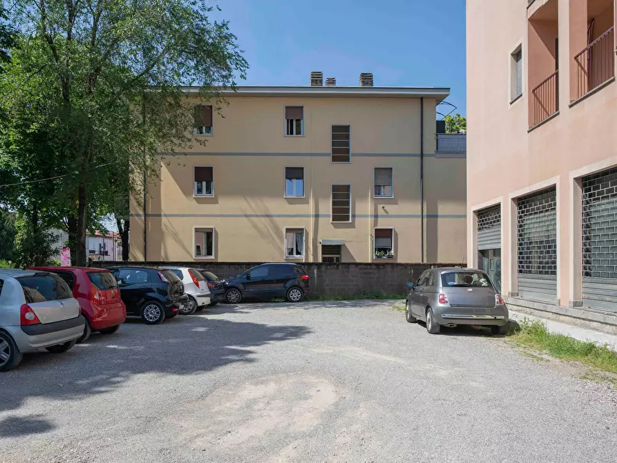 Immagine 37 di Appartamento in affitto  in Viale Ippolito Nievo17 a Busto Arsizio