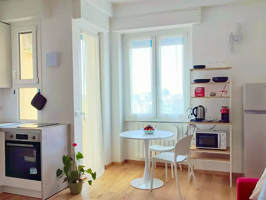 Immagine 5 di Appartamento in affitto  in Via dei Tulipani a Milano