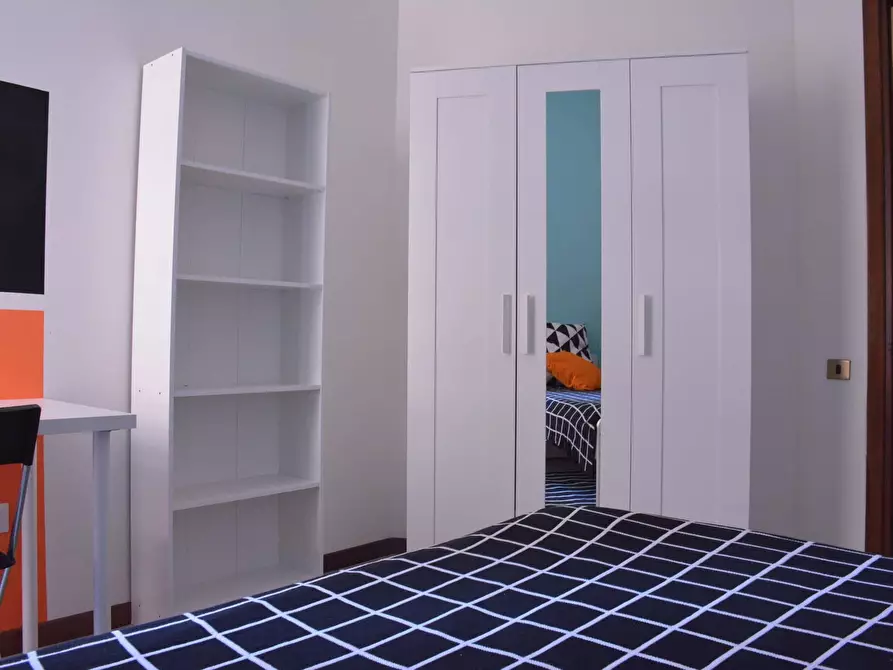 Immagine 2 di Camera in affitto  in Via Tigellio20 a Cagliari