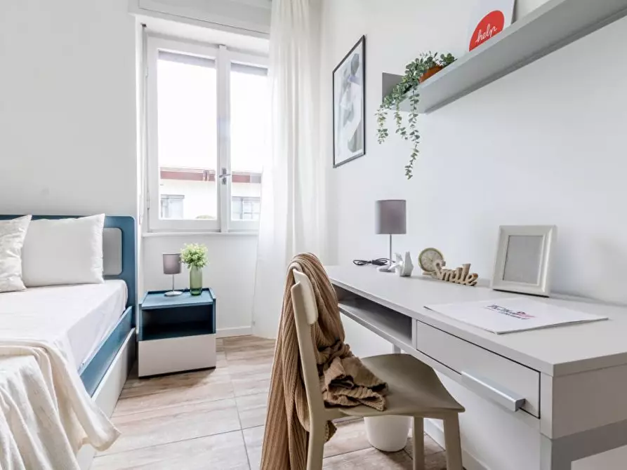 Immagine 2 di Camera in affitto  in Via Riccardo Pitteri23 a Milano