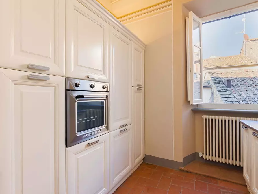 Immagine 10 di Appartamento in affitto  in Via Roma a Cortona