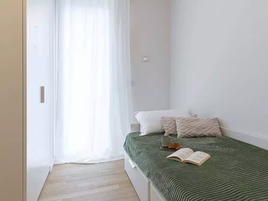 Immagine 13 di Appartamento in affitto  in Via Principe Eugenio3 a Milano