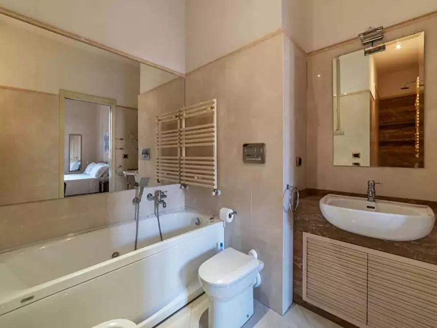 Immagine 27 di Appartamento in affitto  in Piazza del Porto di Ripetta1 a Roma