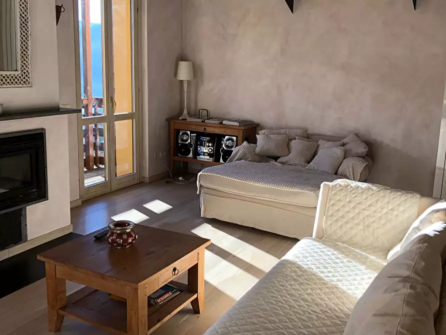 Immagine 4 di Appartamento in affitto  in Via Crescenzi520 a Adrara San Martino
