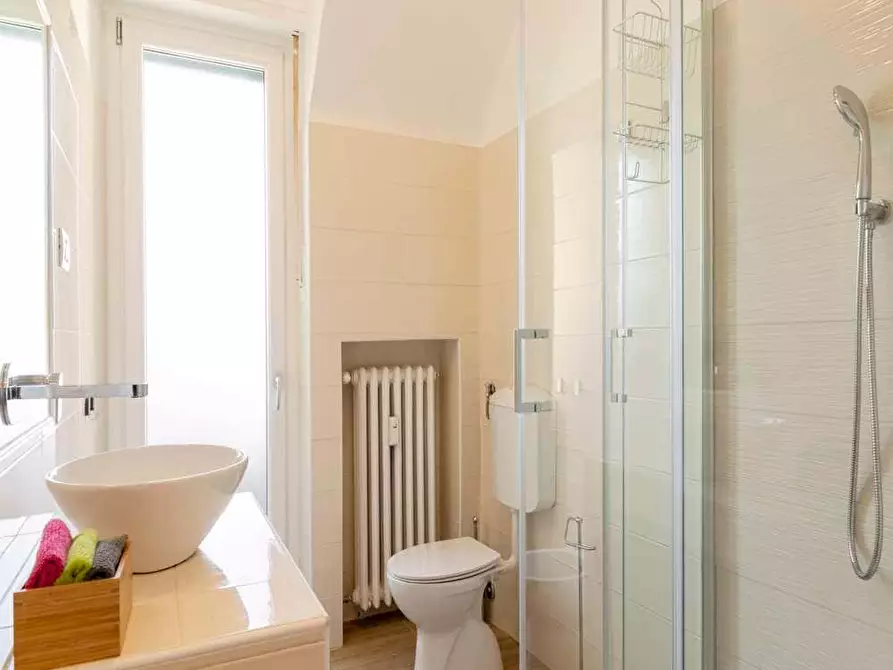 Immagine 16 di Camera in affitto  in Via Carmagnola13 a Milano