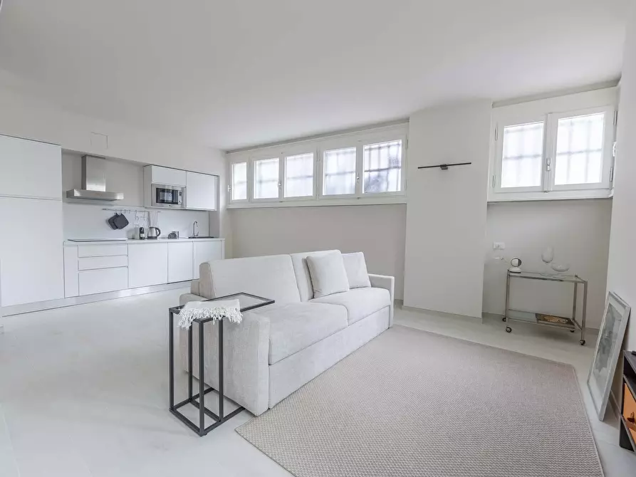 Immagine 8 di Appartamento in affitto  in Via Francesco Melzi d'Eril26 a Milano