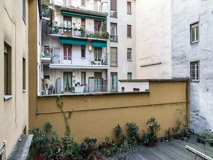 Immagine 6 di Camera in affitto  in Bastioni di Porta Volta13 a Milano