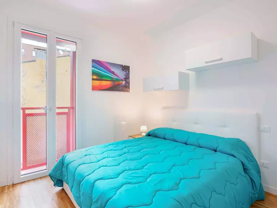 Immagine 2 di Appartamento in affitto  in Via Mascarella86 a Bologna