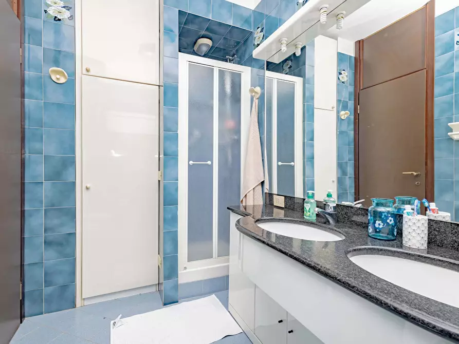 Immagine 35 di Camera in affitto  in Via Francesco Caracciolo77 a Milano