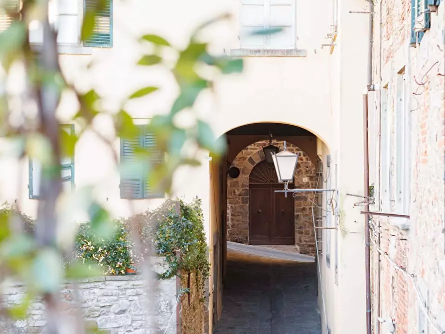 Immagine 33 di Appartamento in affitto  in Via Roma a Cortona