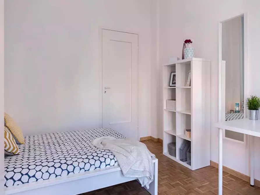 Immagine 4 di Camera in affitto  in Via delle Acacie5 a Buccinasco