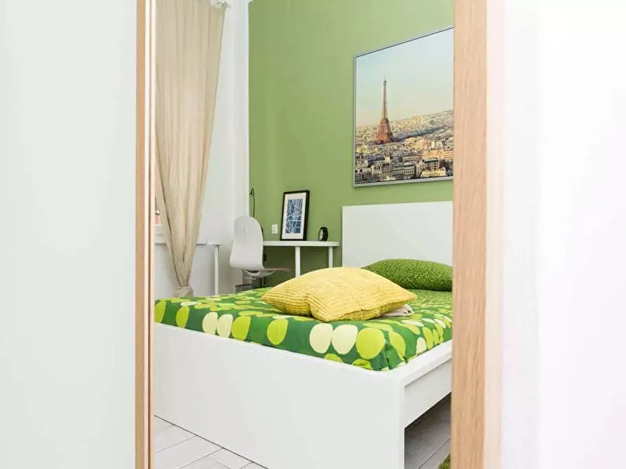 Immagine 1 di Camera in affitto  in Viale Carlo Espinasse12 a Milano