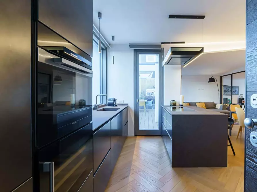 Immagine 46 di Appartamento in affitto  in Viale Francesco Restelli3 a Milano