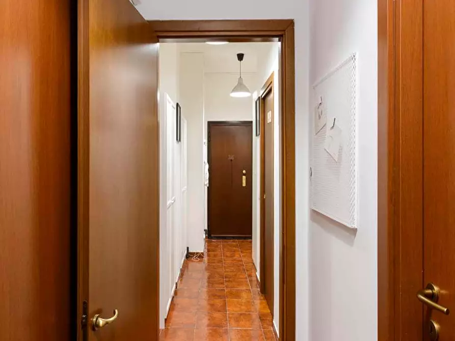 Immagine 33 di Camera in affitto  in VIA CAVEZZALI19 a Milano