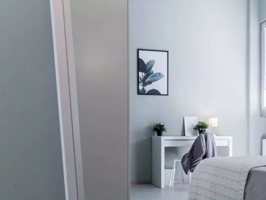 Immagine 6 di Camera in affitto  in Via Ambrogio Binda40 a Milano