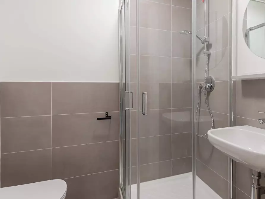 Immagine 4 di Camera in affitto  in Via Lepontina4 a Milano