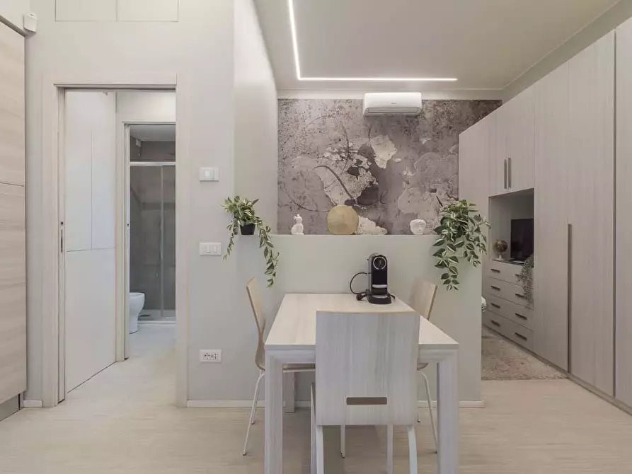 Immagine 15 di Appartamento in affitto  in Via Privata Paolo Dal Pozzo Toscanelli10 a Milano