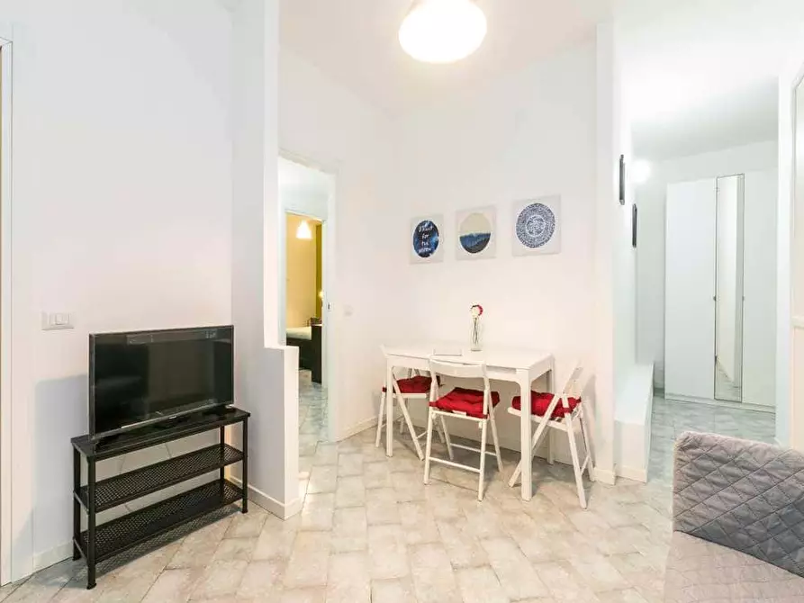 Immagine 21 di Camera in affitto  in Corso San Gottardo40 a Milano