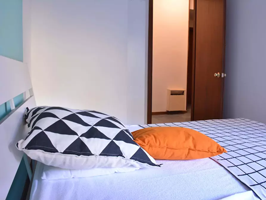 Immagine 3 di Camera in affitto  in Via Tigellio20 a Cagliari