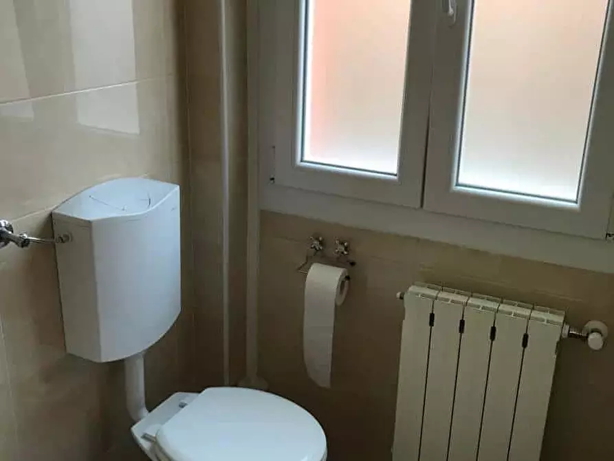 Immagine 7 di Camera in affitto  in Via Toscana85 a Bologna