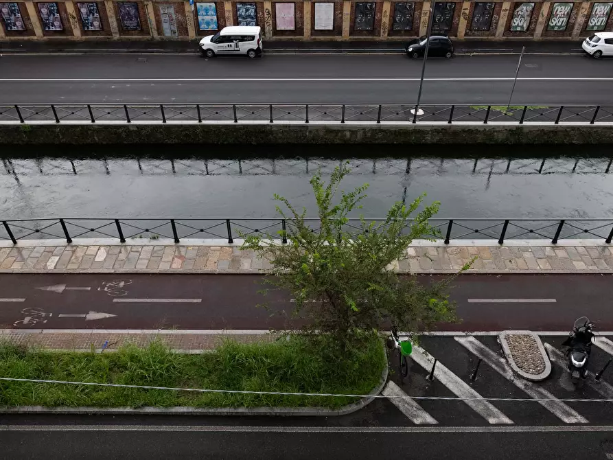 Immagine 9 di Appartamento in affitto  in Alzaia Naviglio Pavese144 a Milano