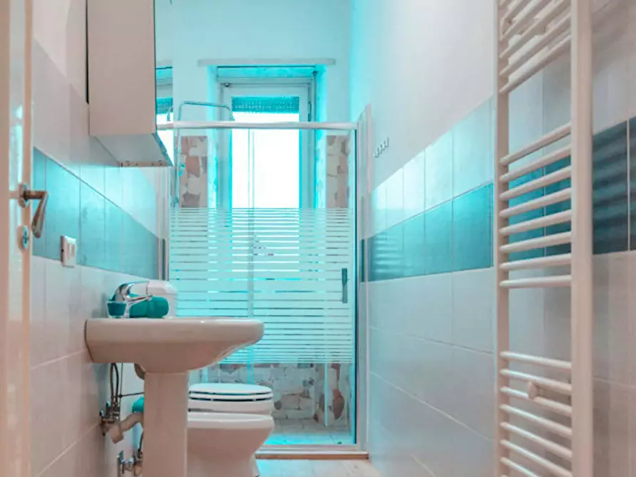 Immagine 15 di Camera in affitto  in Via Sant'Agostino12 a Torino