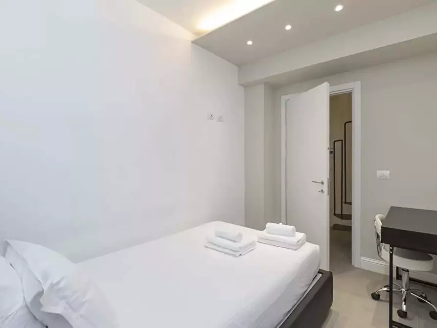 Immagine 15 di Appartamento in affitto  in Via della Moscova27 a Milano