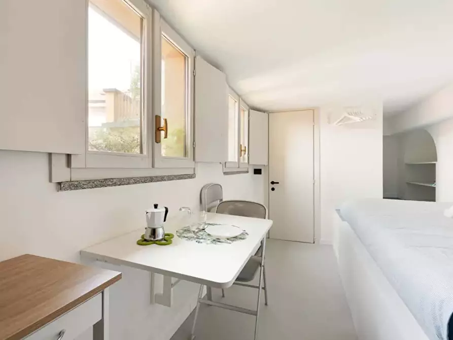 Immagine 5 di Appartamento in affitto  in Corso Magenta25 a Milano