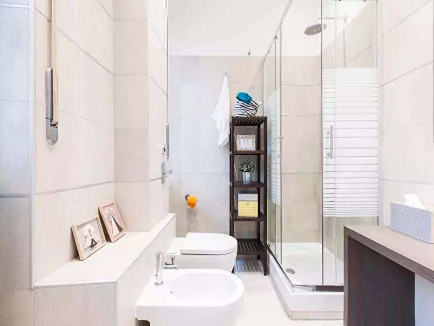 Immagine 52 di Camera in affitto  in Via Col Moschin1 a Milano