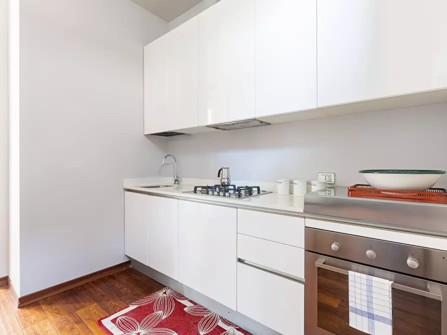 Immagine 10 di Appartamento in affitto  in Via Federico Confalonieri11 a Milano