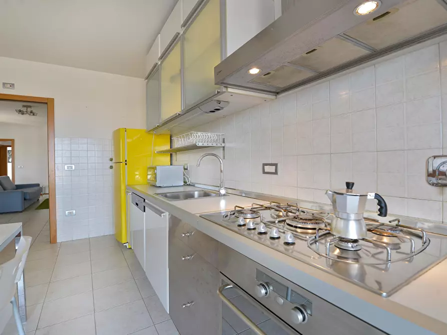 Immagine 5 di Appartamento in affitto  in Via Emilia Levante43 a Bologna