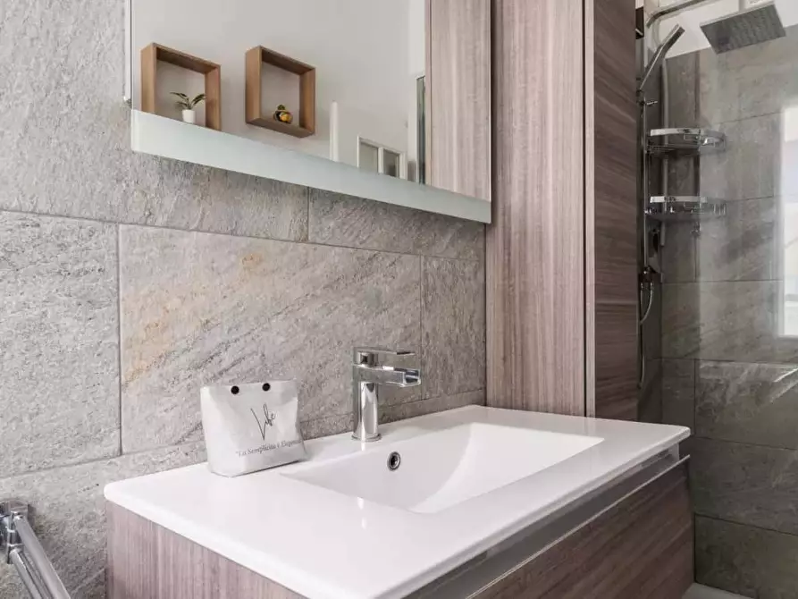 Immagine 6 di Appartamento in affitto  in Via Gallura2 a Milano