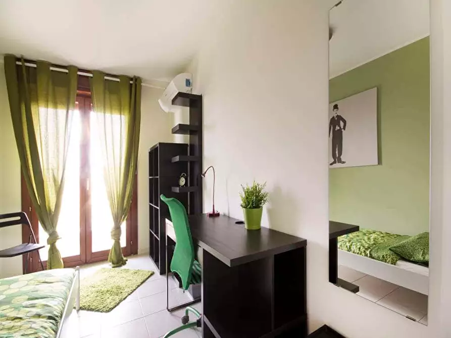 Immagine 4 di Camera in affitto  in Largo Cavalieri di Malta8 a Milano