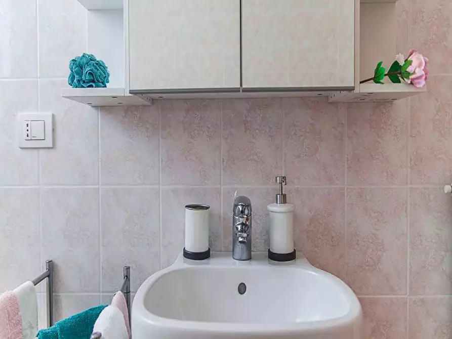 Immagine 16 di Camera in affitto  in Via Vittorio Gassman3 a Milano