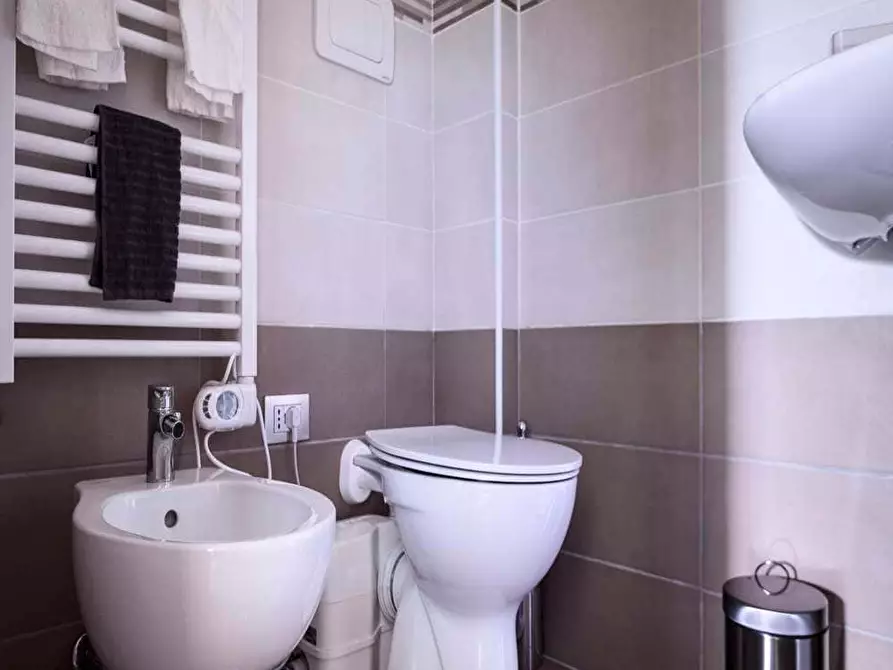 Immagine 9 di Camera in affitto  in Via Ippodromo9 a Milano