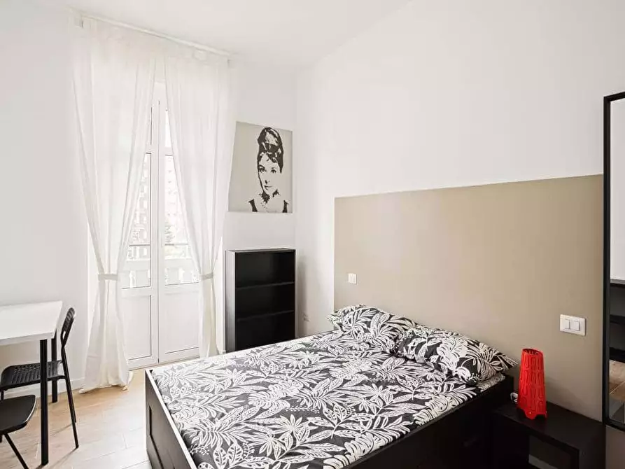 Immagine 3 di Camera in affitto  in Viale Legioni Romane39 a Milano