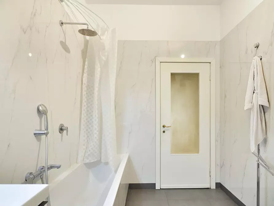 Immagine 9 di Appartamento in affitto  in Via Vincenzo Monti55 a Milano