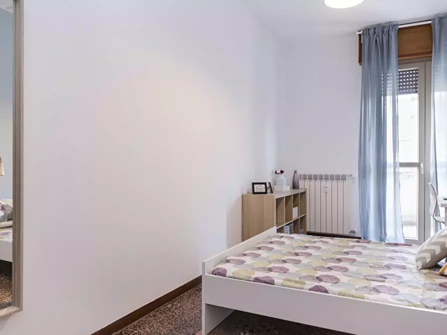 Immagine 6 di Camera in affitto  in Viale Giovanni Vicini20 a Bologna