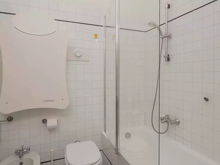 Immagine 18 di Appartamento in affitto  in Via Paolo Giovio4 a Milano