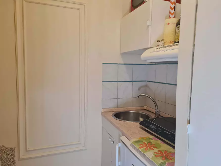 Immagine 4 di Appartamento in affitto  in Via Degli Orti d'Alibert4 a Roma