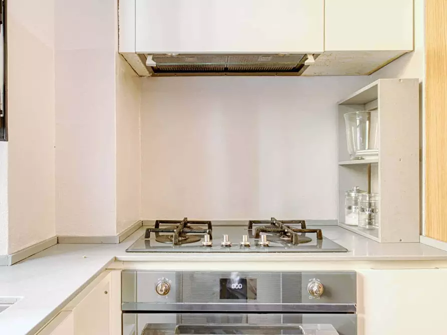 Immagine 6 di Appartamento in affitto  in Via Luigi Canonica25 a Milano