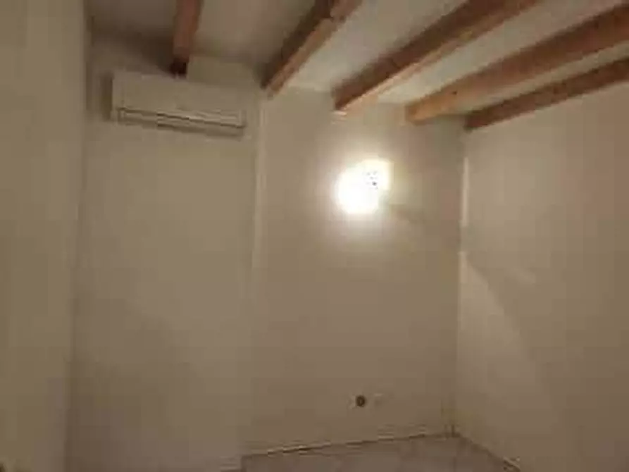 Immagine 13 di Appartamento in affitto  in Via Emilia Santo Stefano56 a Reggio Nell'emilia