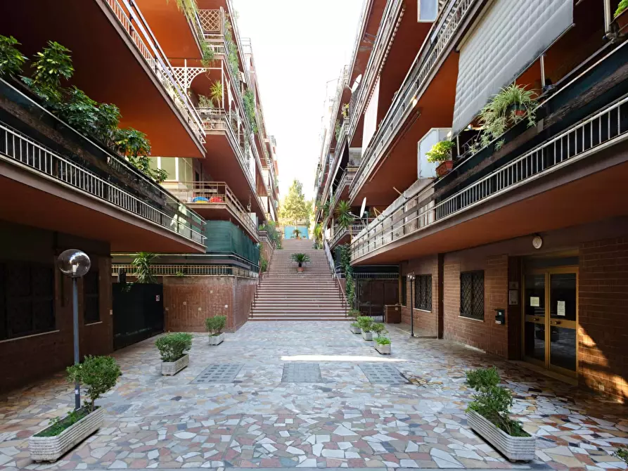 Immagine 5 di Appartamento in affitto  in Via dei Monti di Primavalle194 a Roma