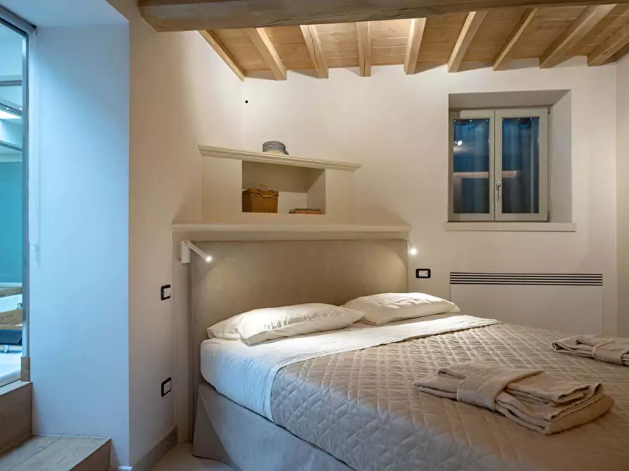 Immagine 27 di Appartamento in affitto  in Località Torreone95 a Cortona