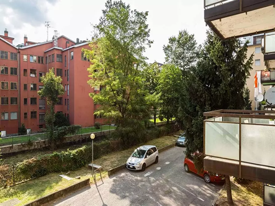 Immagine 17 di Camera in affitto  in Via dei Mandorli6 a Buccinasco