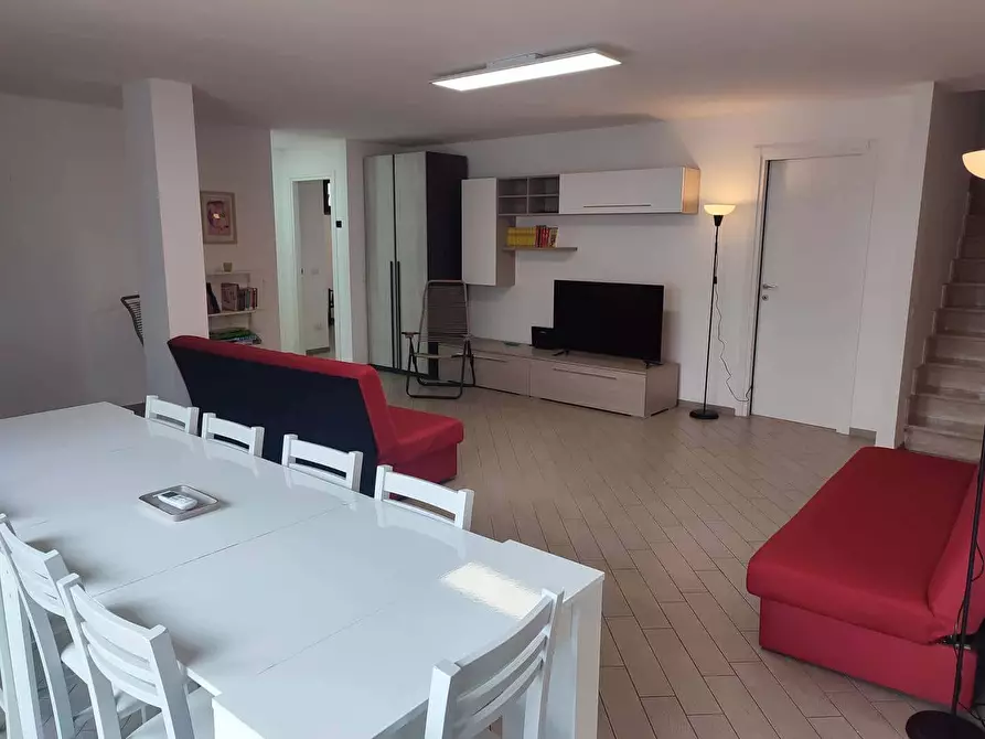 Immagine 41 di Appartamento in affitto  in via Giorgio Bassani62 a Roma