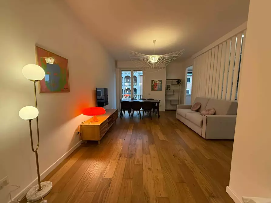 Immagine 11 di Appartamento in affitto  in Viale Tunisia13 a Milano